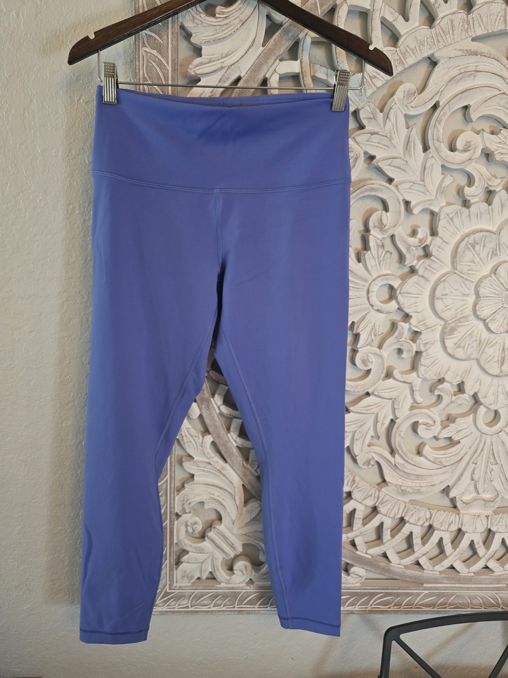 Lululemon Women's High Rise Crop Leggings Blue 10